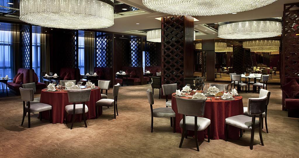 Отель Ramada Plaza Ляньюньган Экстерьер фото