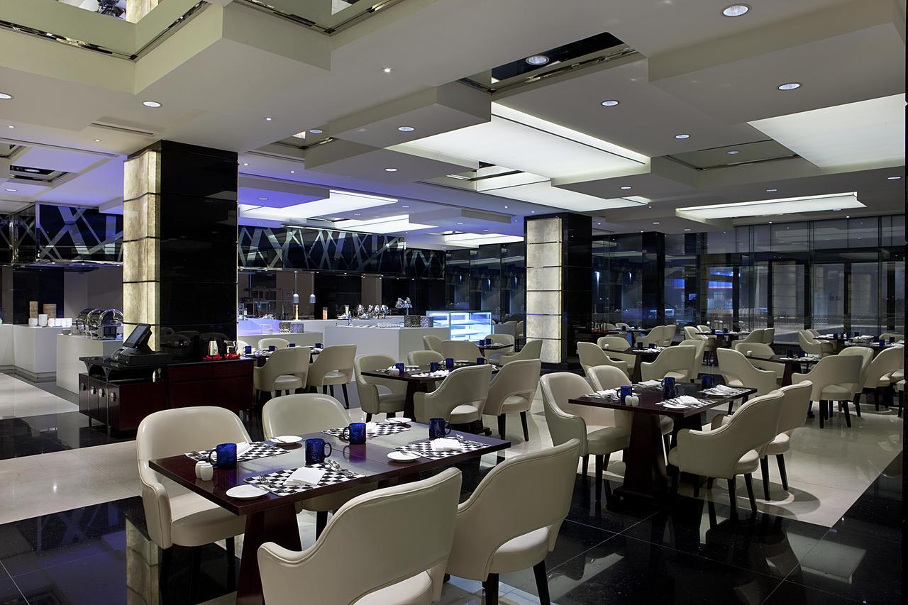 Отель Ramada Plaza Ляньюньган Экстерьер фото